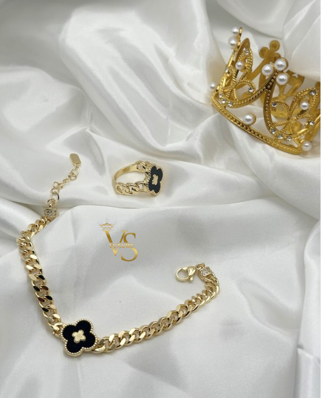 Valdes Luxury Black Floral Bracelet & Ring Set – 14K Gold Plated