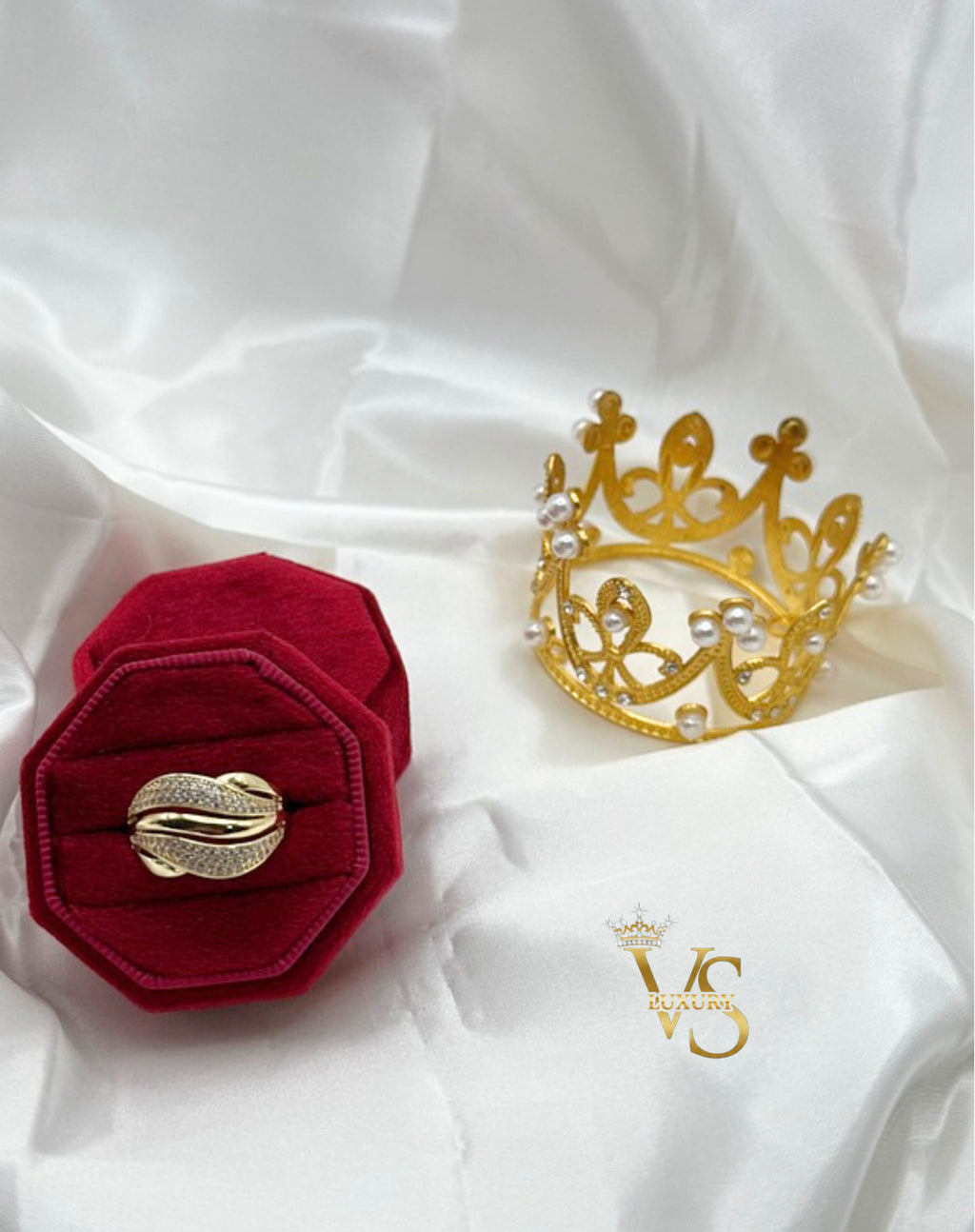 Valdes Luxury 14K Gold Plated Zirconia Wave Ring – Elegant Statement Daily Wear Ring
