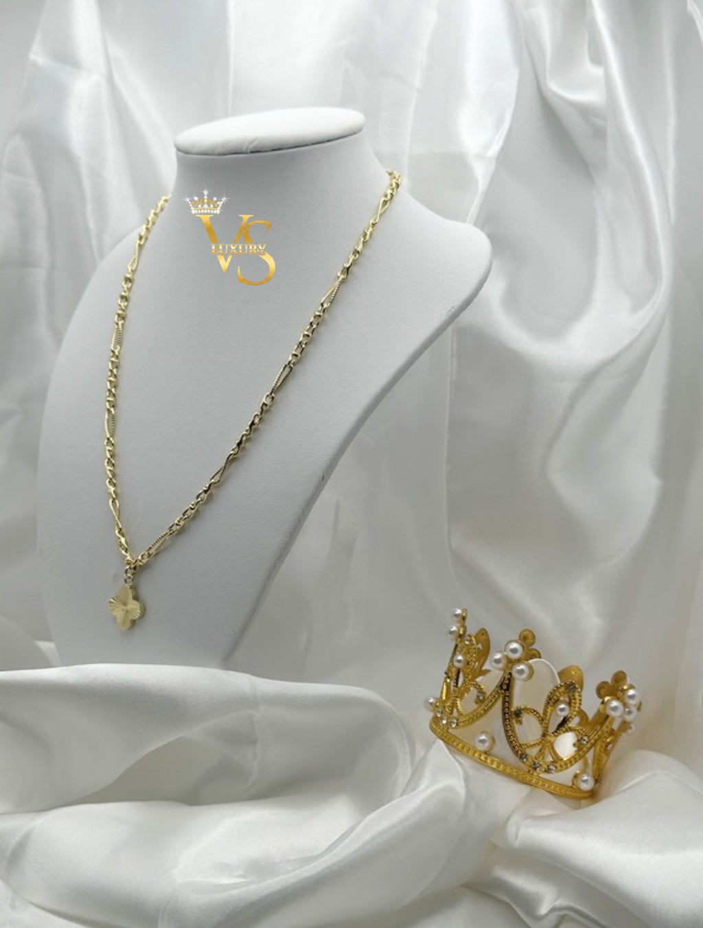 Valdes Luxury Flower Pendant Necklace – 14K Gold Plated Laminated Jewelry