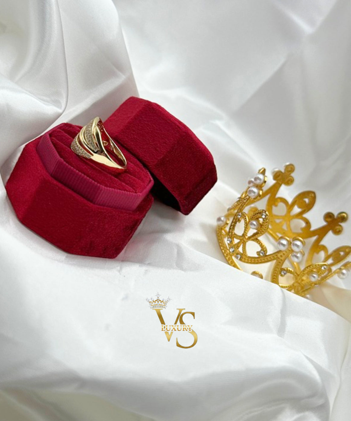 Valdes Luxury 14K Gold Plated Zirconia Wave Ring – Elegant Statement Daily Wear Ring