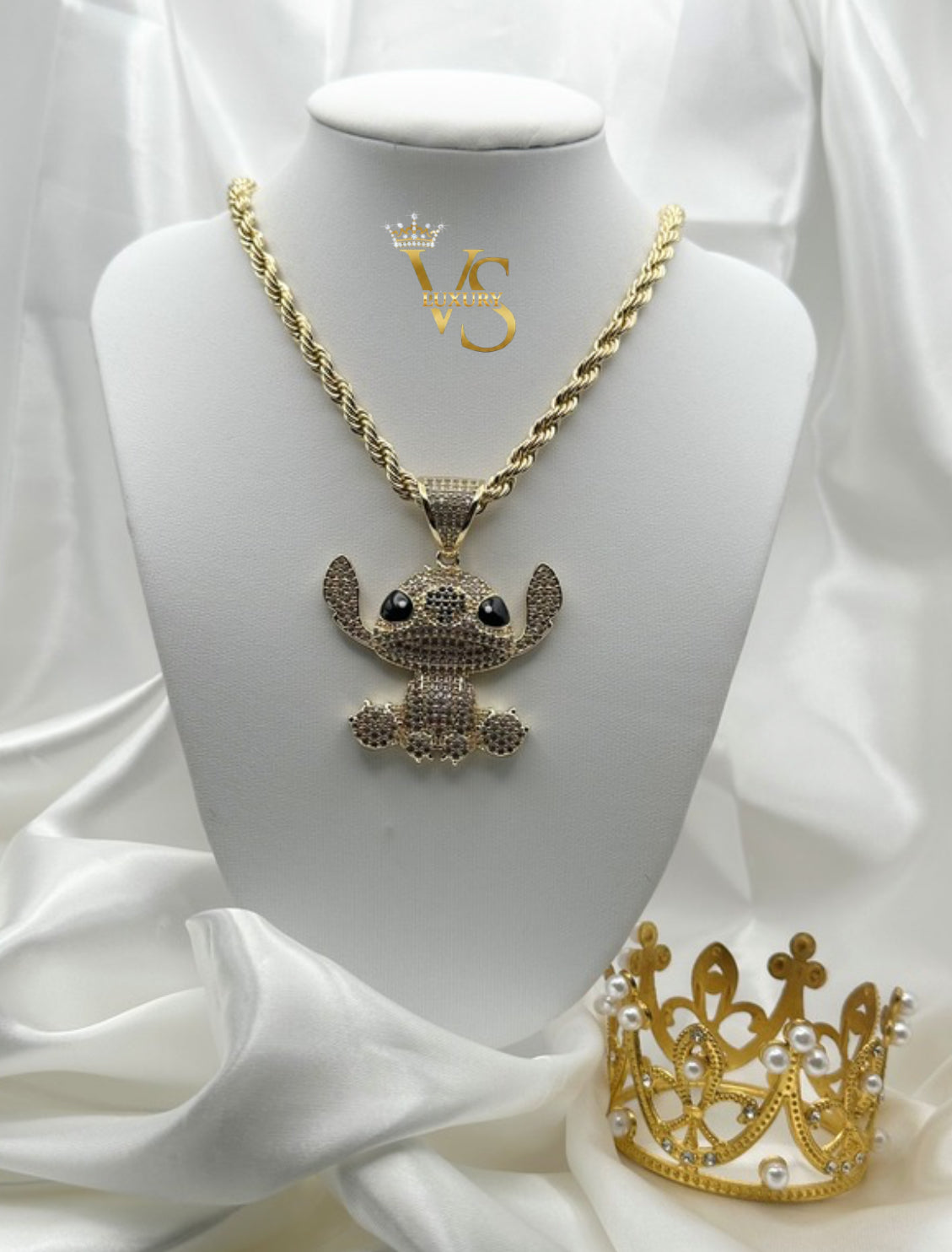 Valdes Luxury Cartoon Character Pink Zirconia Pendant Chain – 14K Gold Plated, High Quality Everyday Jewelry