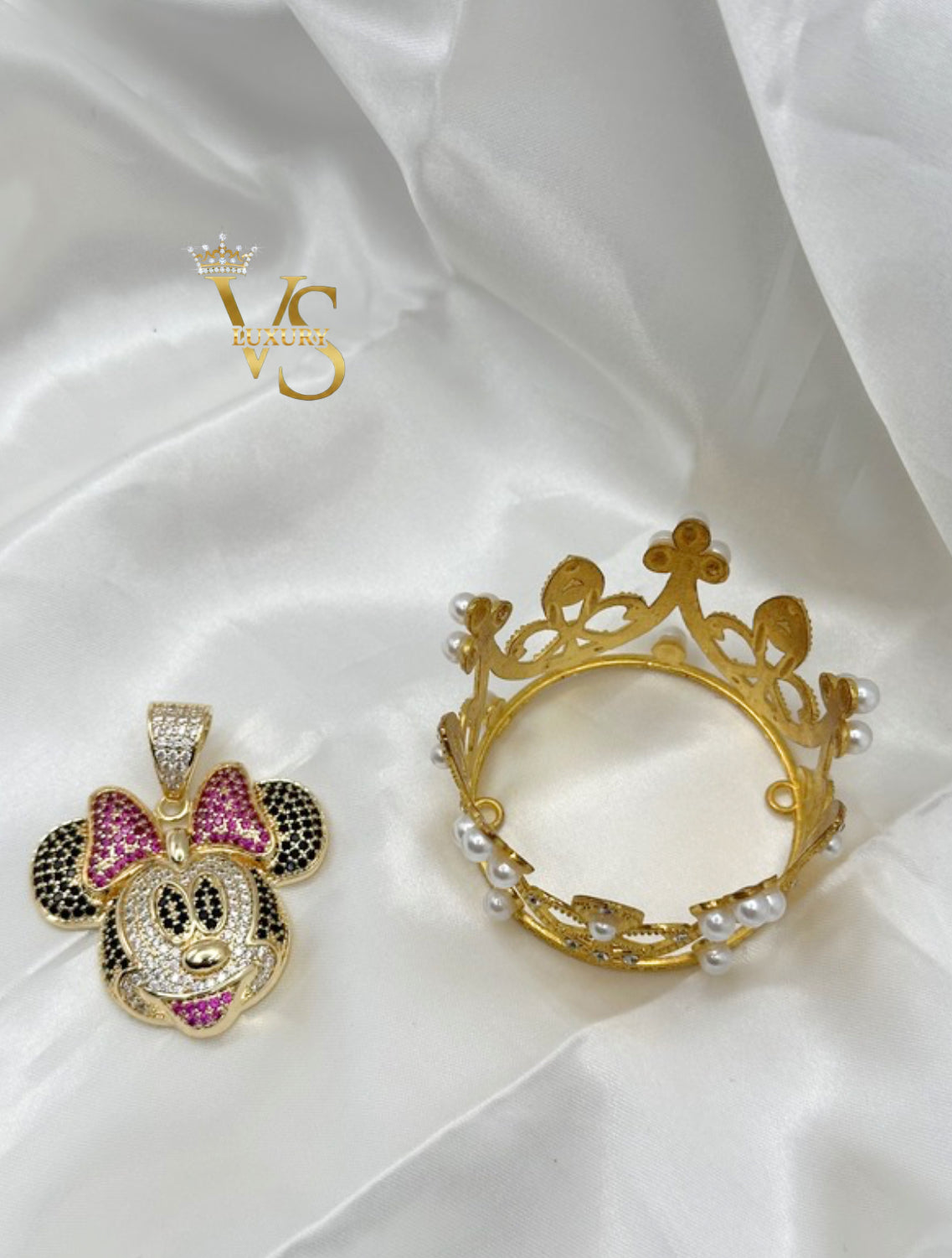 Valdes Luxury Bow Cartoon Character Pendant – Multicolor Zirconia, 14K Gold Plated, High Quality Jewelry