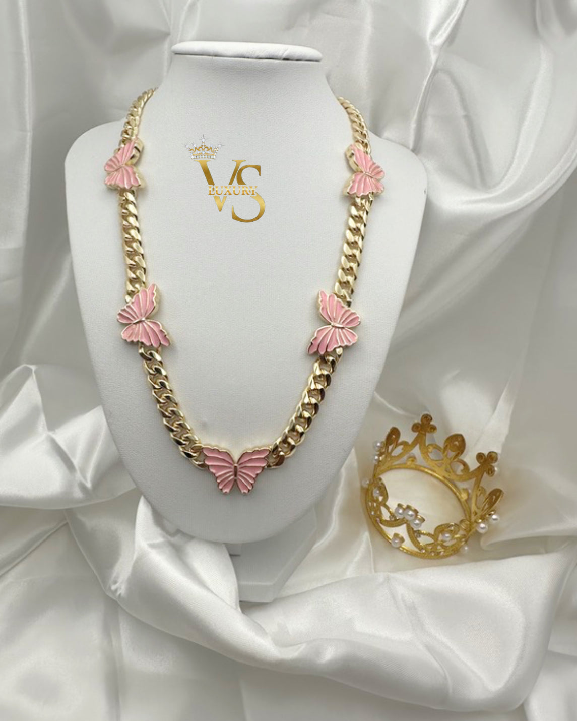 Valdes Luxury Pink Butterfly Chain Necklace – 14K Gold Plated Laminated Jewelry