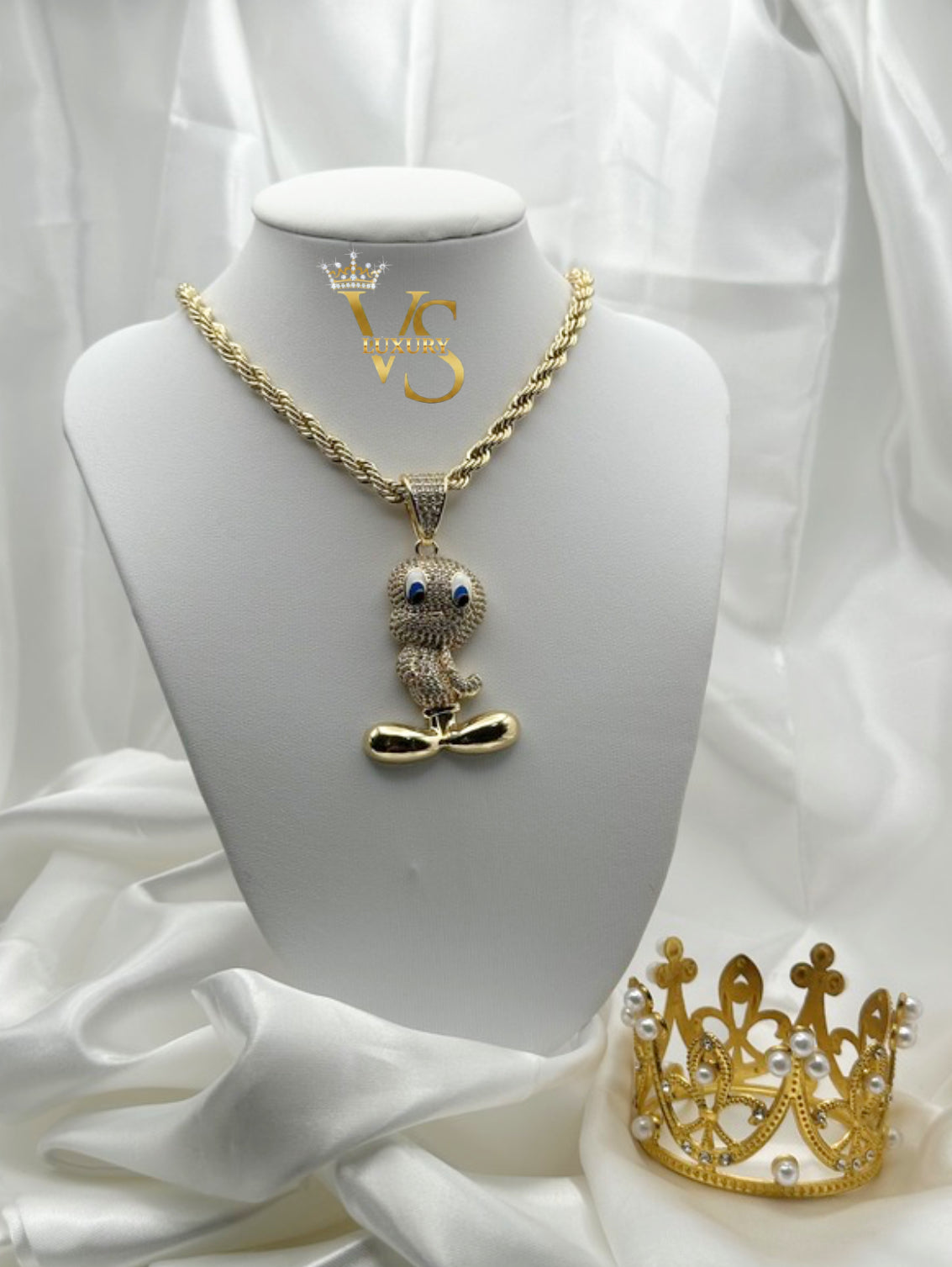 Valdes Luxury Cartoon Character Statement Pendant Chain – 14K Gold Plated, High Quality Everyday Jewelry