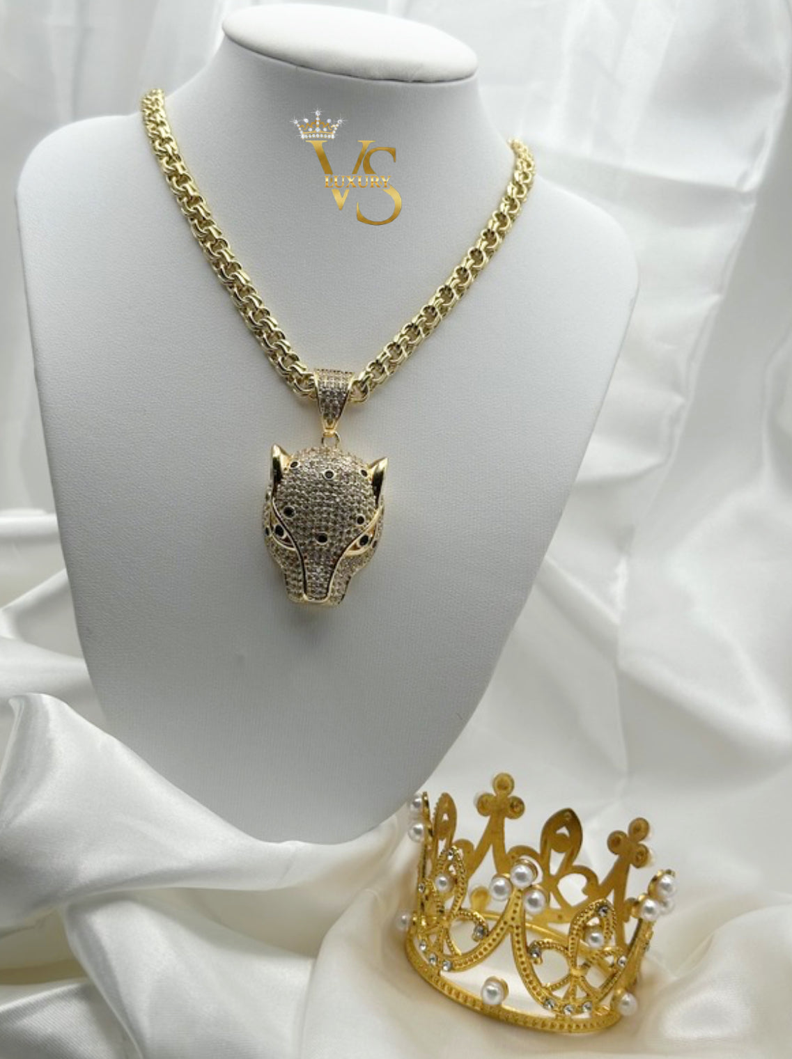 Valdes Luxury Panther Head Pendant Chain – 14K Gold Plated, High Quality Statement Jewelry