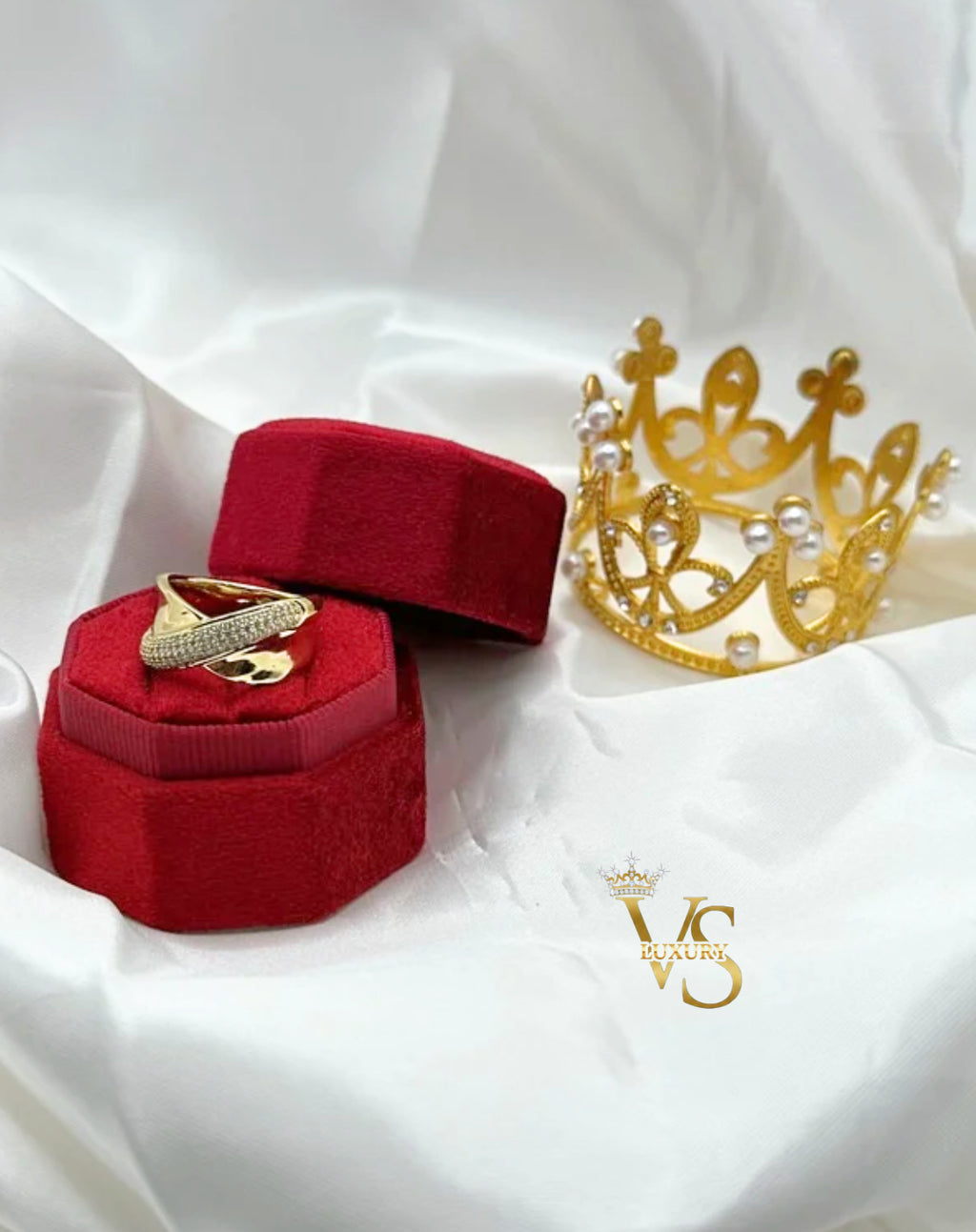 Valdes Luxury Gold Laminated 14K Curved Zirconia Elegant Ring High Quality Daily Wear