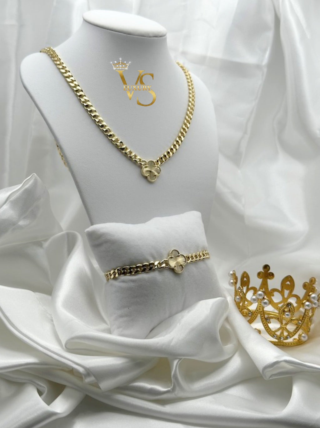 Valdes Luxury Clover Chain & Bracelet Set – 14K Gold Plated, High Quality Everyday Jewelry