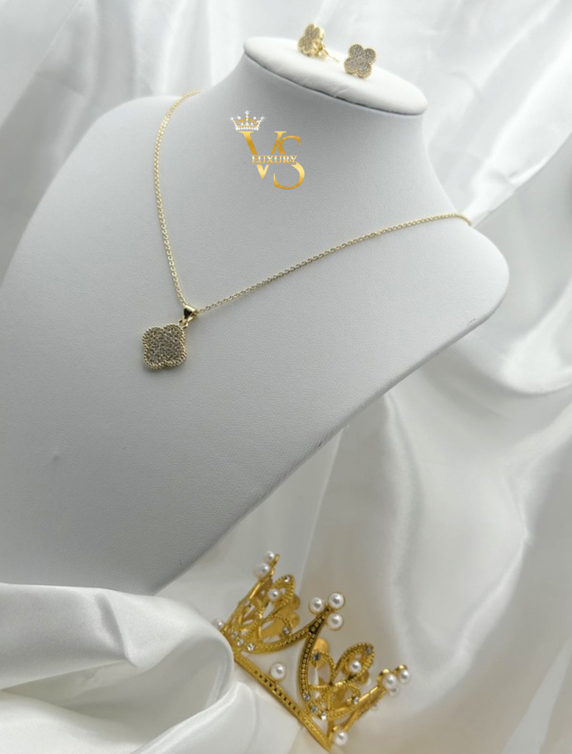 Valdes Luxury Flower Jewelry Set – 14K Gold Plated Laminated Necklace and Earrings with Zirconia