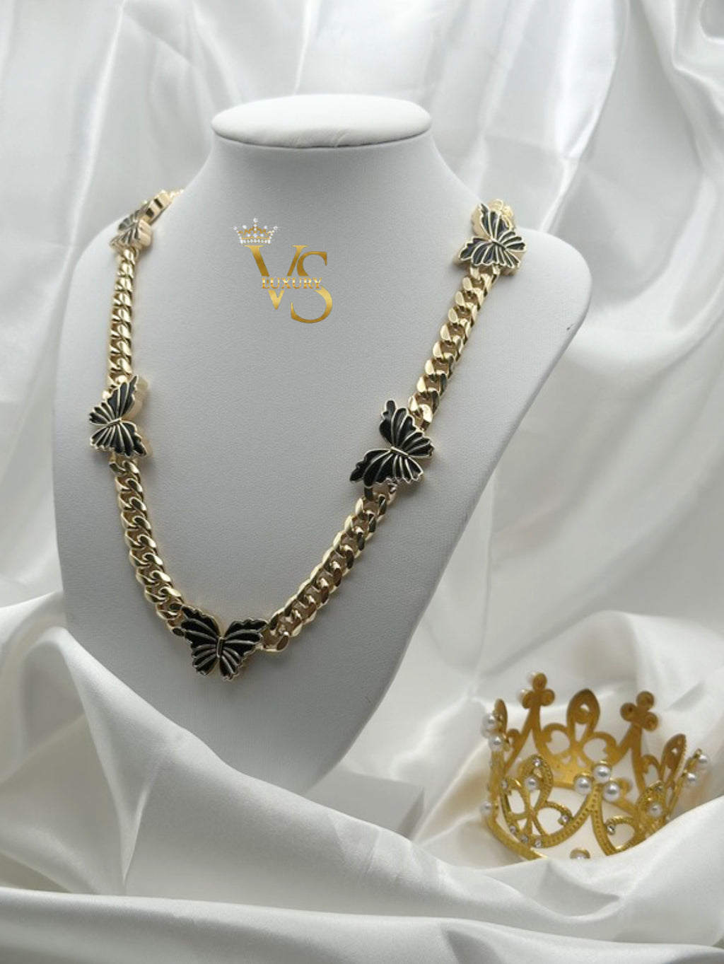 Valdes Luxury Butterfly Chain Necklace – 14K Gold Plated Laminated Jewelry