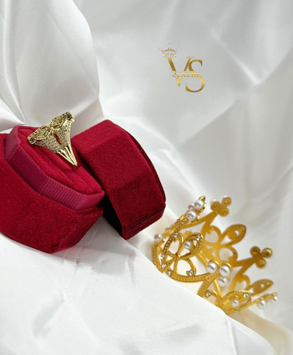 Valdes Luxury Gold Laminated 14K Dollar Sign Zirconia Ring High Quality Daily Wear