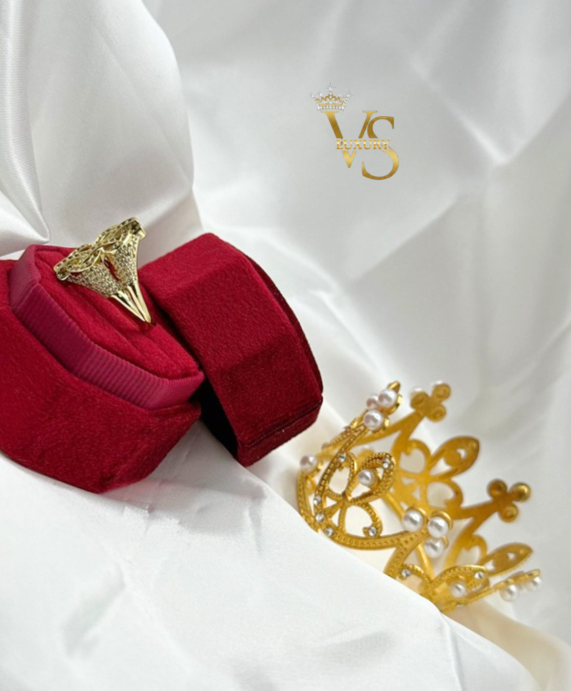Valdes Luxury Gold Laminated 14K Dollar Sign Zirconia Ring High Quality Daily Wear