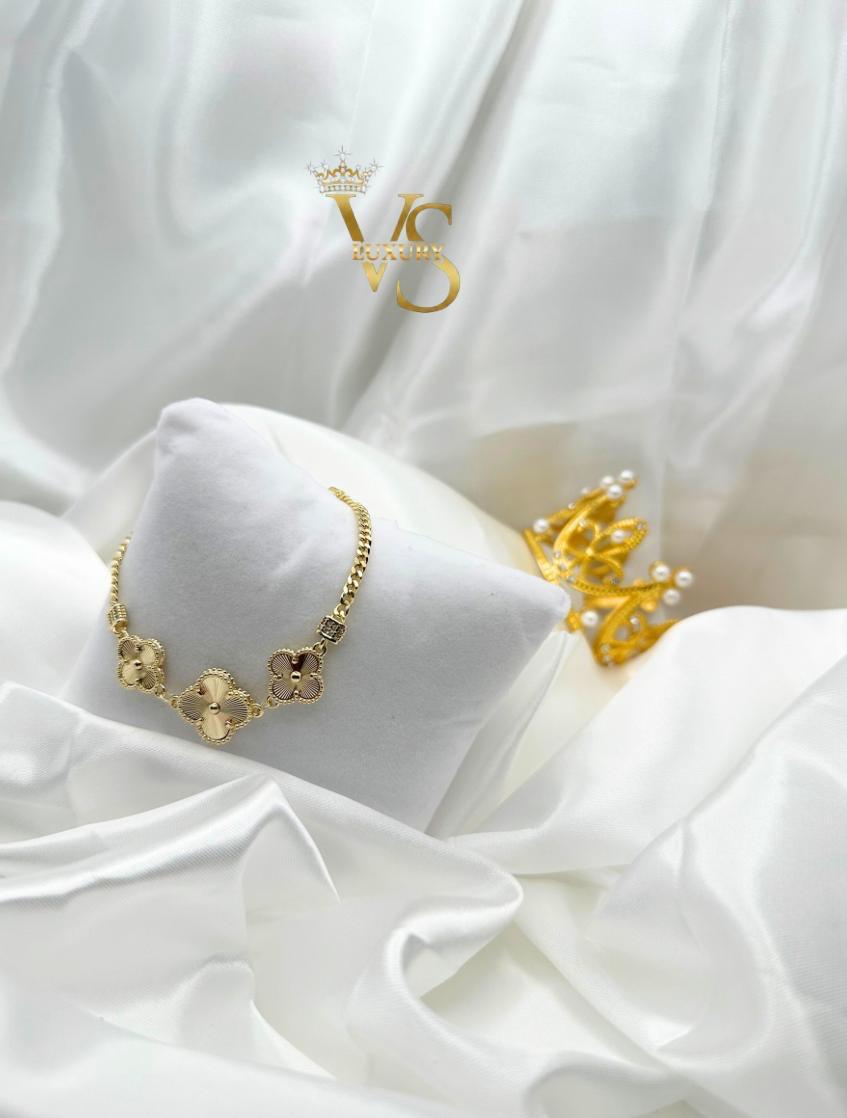 Valdes Luxury 14K Gold Laminated Flower Bracelet – Elegant Everyday Jewelry